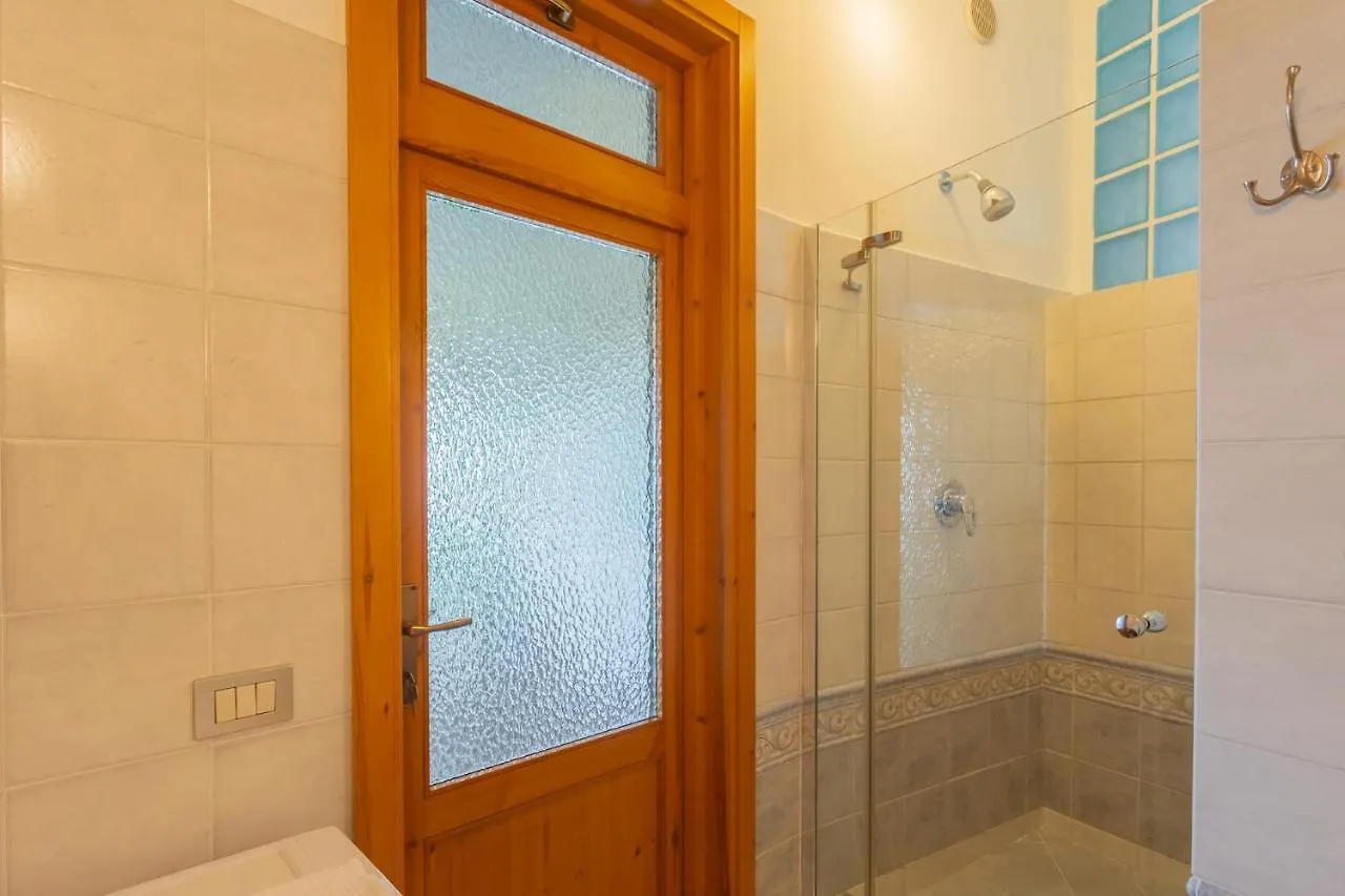 Simons Apartment With Amazing View By Rent All Como Blevio 0*,